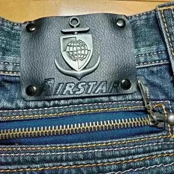 90s rocker Airstar high rise jeans with  metal hardware, big pockets & zippers - Picture 10 of 16